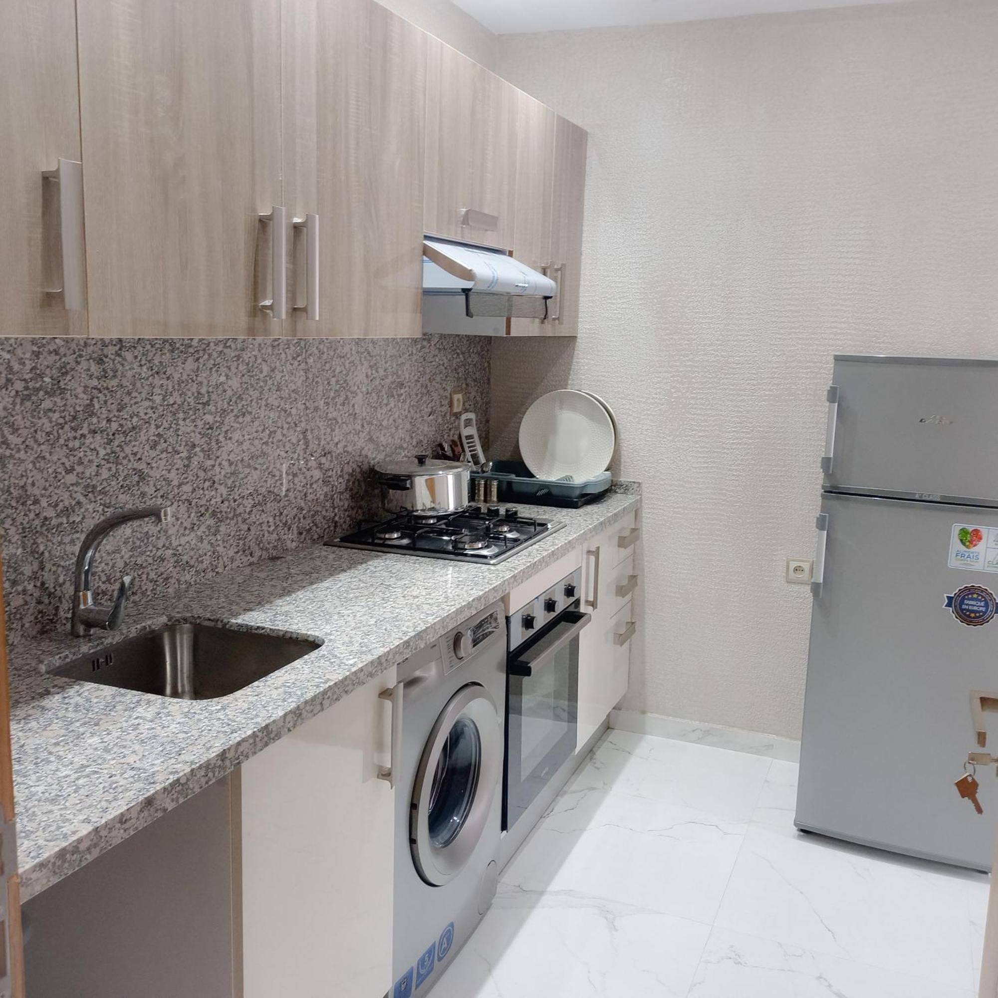 Super Apartement Totalement Neuf Et Climatise A Cote Du Centre Commercial Marjane M2 Танжер Экстерьер фото